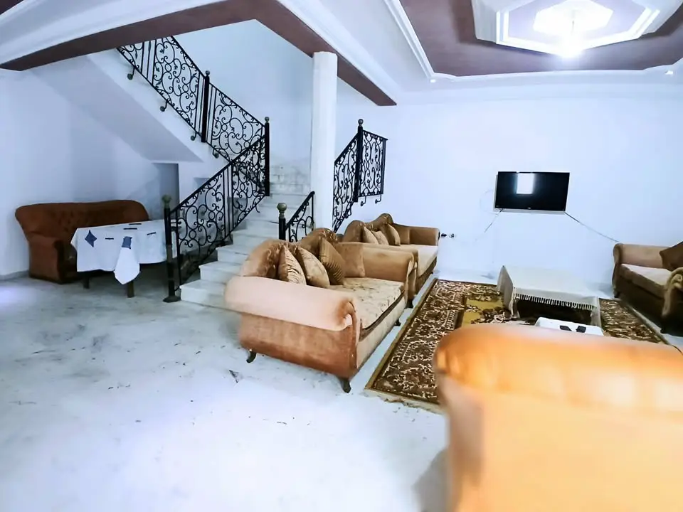 Villa 2S+5 Soukra - Photo 2