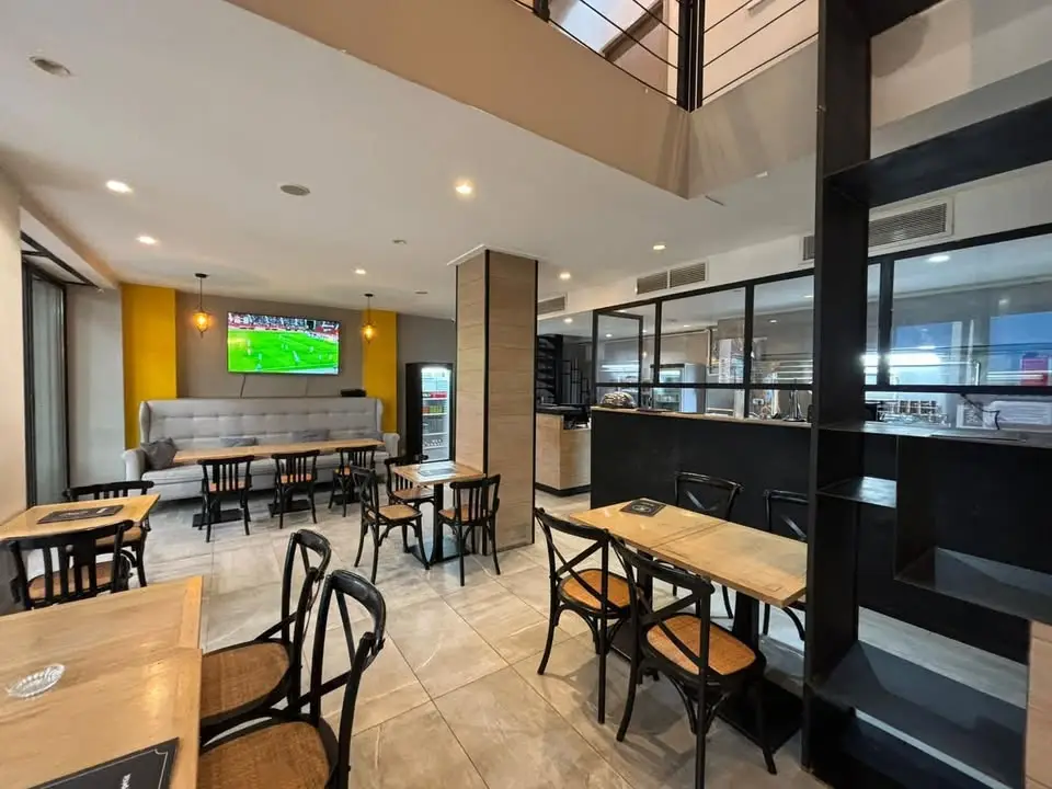 💼À VENDRE | Fonds de commerce Café/Restaurant – Berges du Lac 1, Tunis📍 - Photo 9