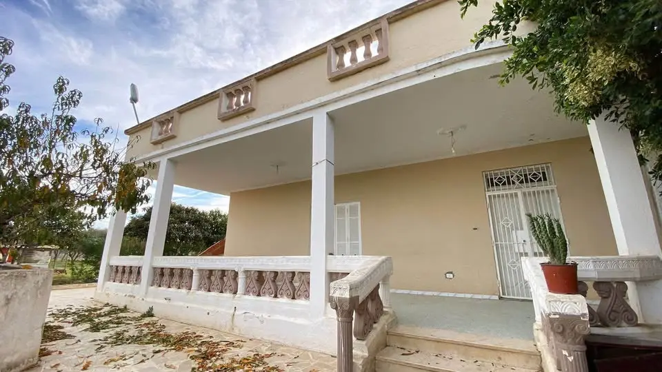 Villa à vendre – 600m² avec jardin et garage – Vue dégagée sur 2 montagnes  - Photo 6