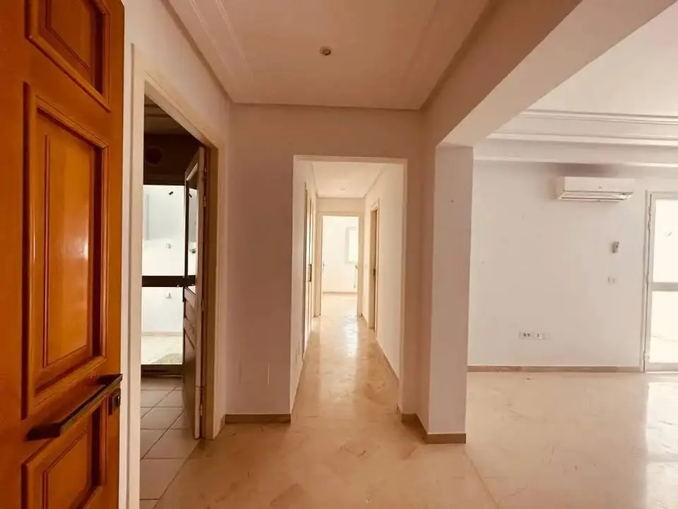 Appartement S2 à vendre – 100m² – 2ème étage à La Soukra, Sidi Salah - Photo 6