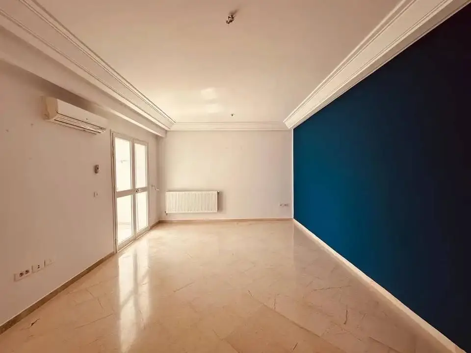 Appartement S2 à vendre – 100m² – 2ème étage à La Soukra, Sidi Salah - Photo 1