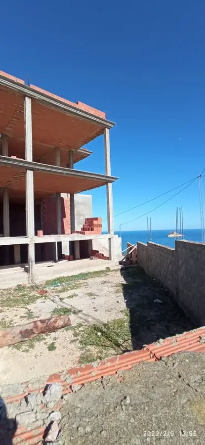 Villa à vendre à Rafraf – 217m², design moderne, à 6 min du Corniche  - Photo 5