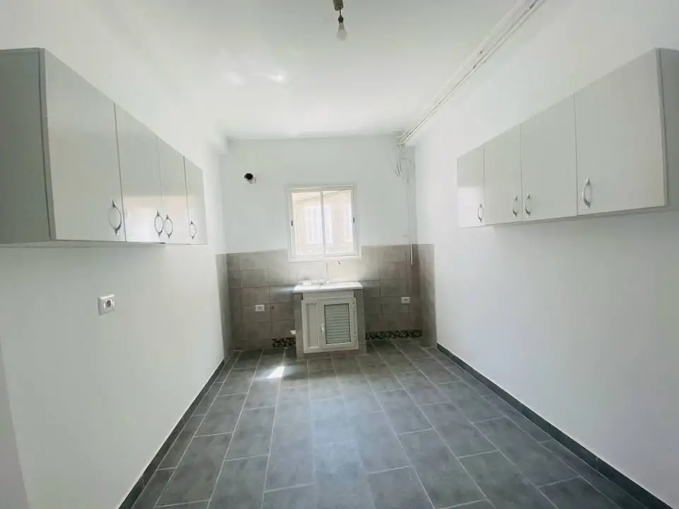À louer magnifique appartement S1 au centre ville  - Photo 4