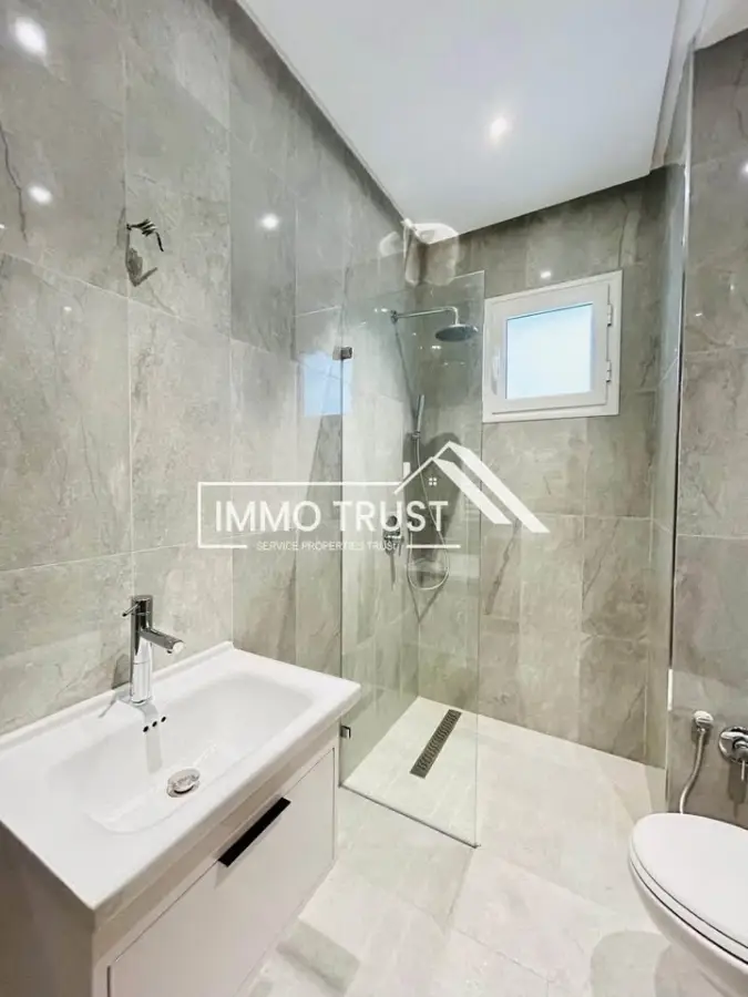 🏠Appartement S+2 jamais habité à La Soukra - Photo 3