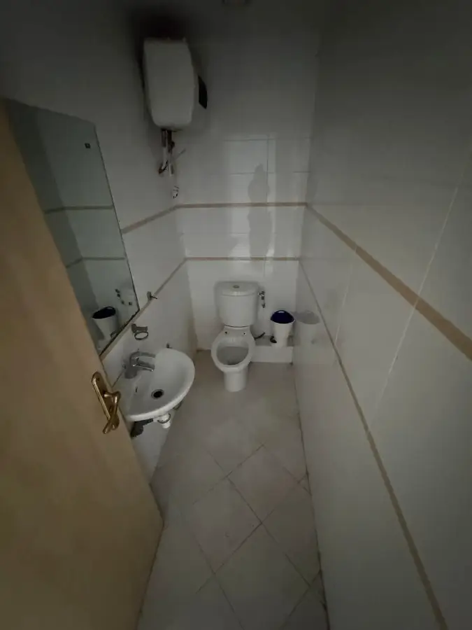 📍 ENNASR 2 : CABINET MÉDICAL H+1 DANS UN CENTRE MÉDICAL À LOUER - Photo 6