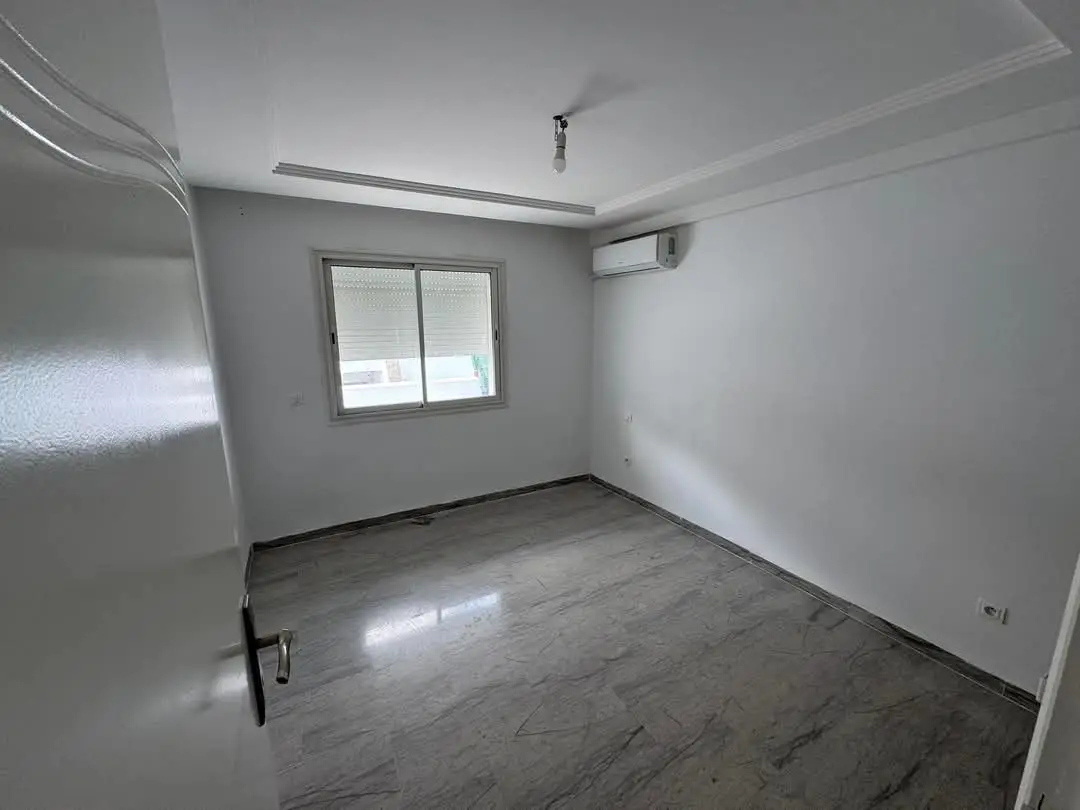 📍RIADH EL ANDALOUS : APPARTEMENT S+2 A LOUER - Photo 5
