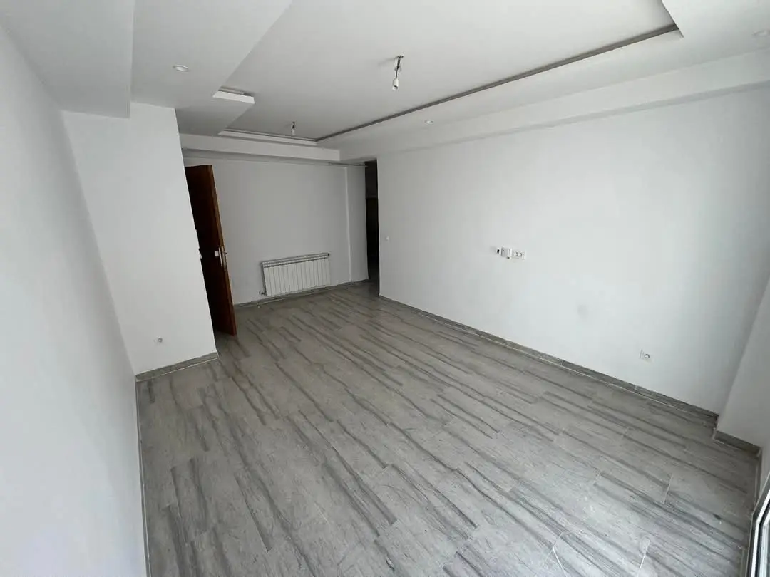 📍RIADH EL ANDALOUS : APPARTEMENT S+2 A LOUER - Photo 10