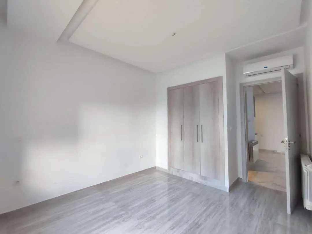 📍ENNASR 2  : APPARTEMENT S+1 A LOUER - Photo 4