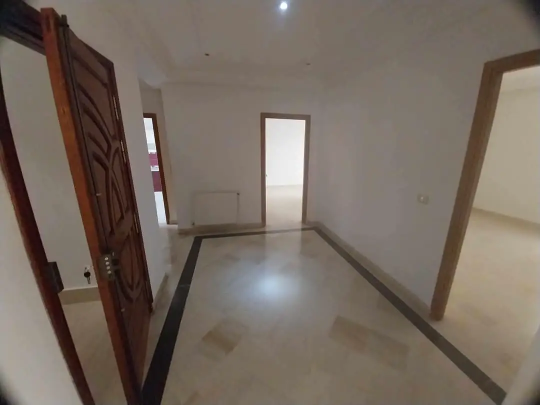 📍JARDINS D’EL MENZAH 2 : ETAGE D’UNE VILLA S+3  À LOUER - Photo 6