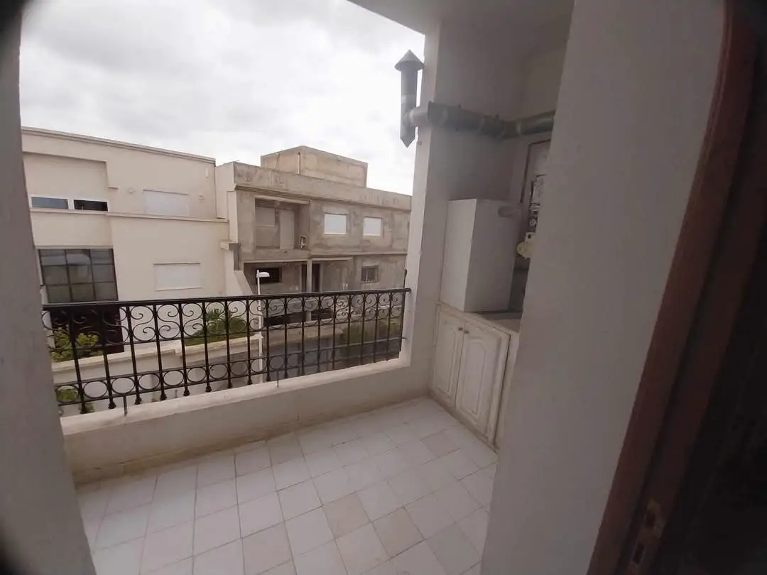 📍JARDINS D’EL MENZAH 2 : ETAGE D’UNE VILLA S+3  À LOUER - Photo 7