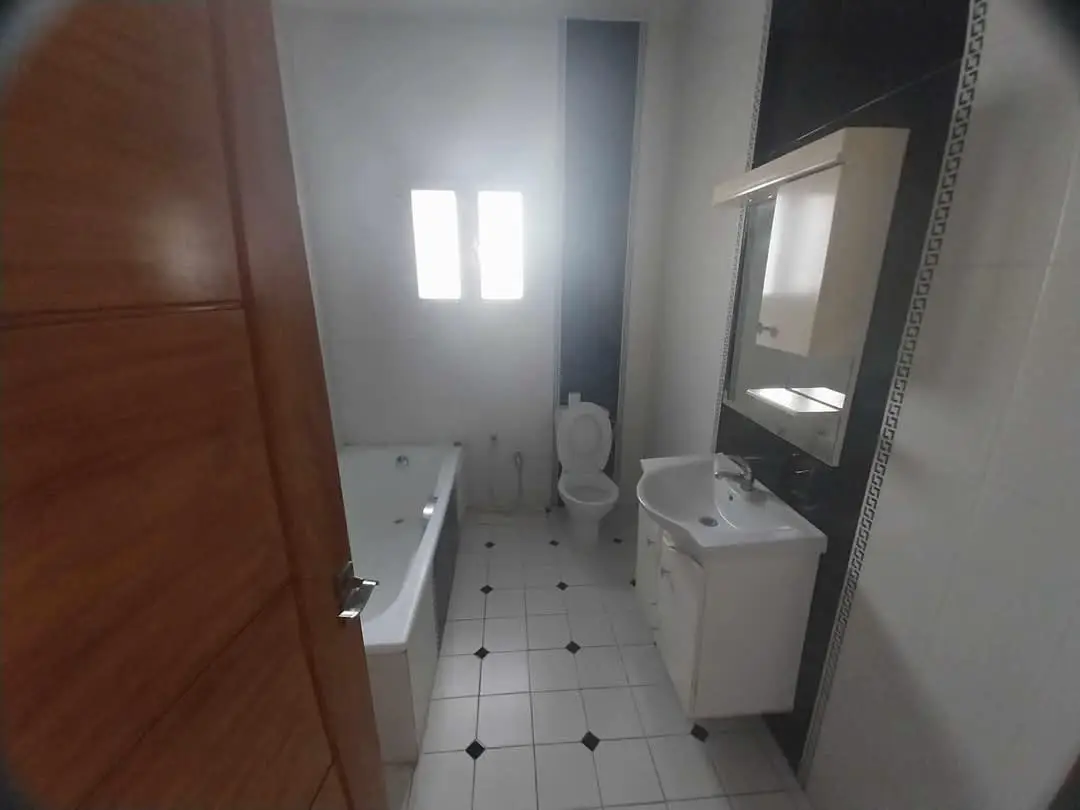 📍JARDINS D’EL MENZAH 2 : ETAGE D’UNE VILLA S+3  À LOUER - Photo 11