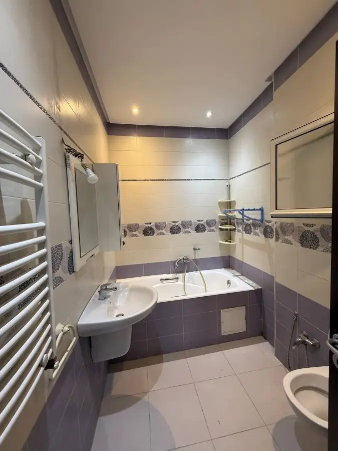 📍RIADH EL ANDALOUS : APPARTEMENT S+3 SPACIEUX POUR USAGE HABITATION OU BUREAUTIQUE À LOUER - Photo 5