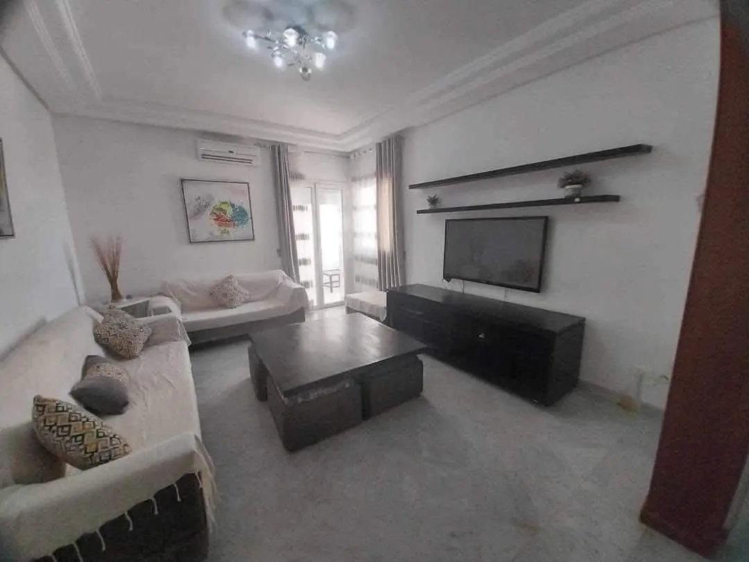 📍ENNASR 2 : APPARTEMENT S+2 MEUBLÉ A  LOUER - Photo 1