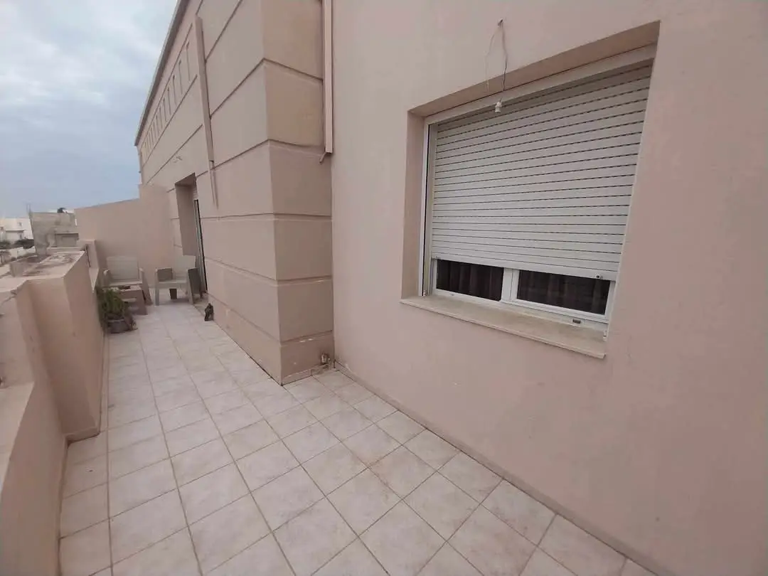 📍RIADH AL ANDALOUSE : APPARTEMENT S+4 A VENDRE - Photo 3