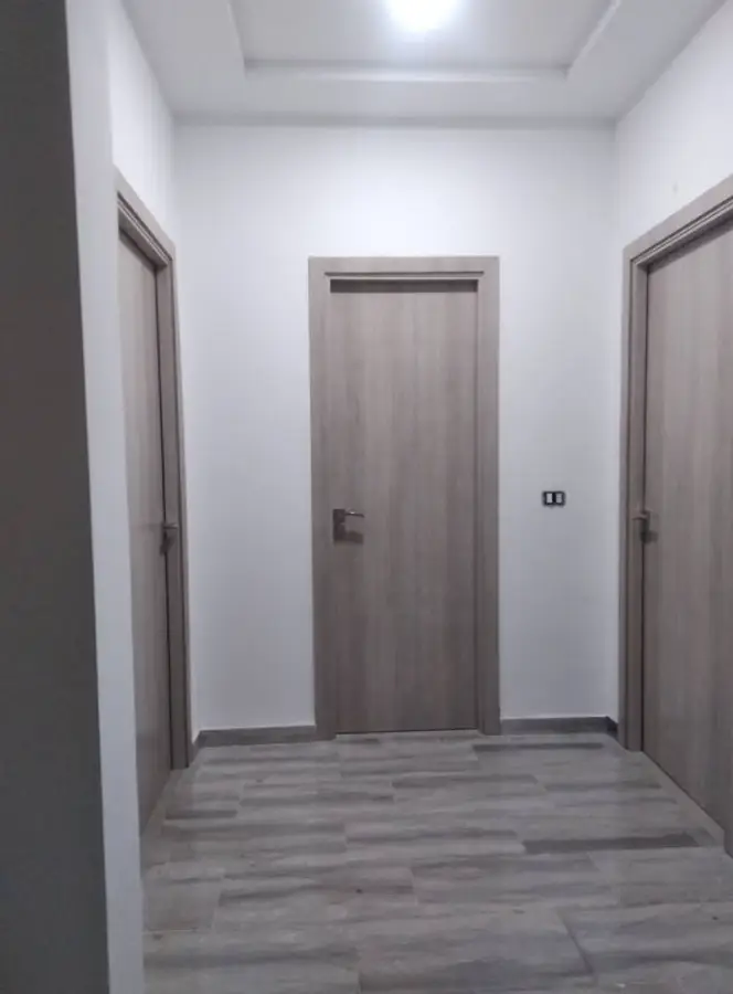 À vendre : Duplex avec 4 pièces et terrasse – Tunis - Photo 2