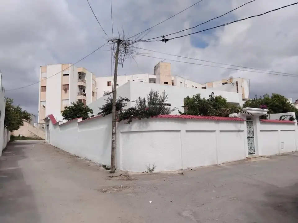 Villa S+3 avec studio à Nouvelle Médina – 352m² – 90 035 320 - Photo 12