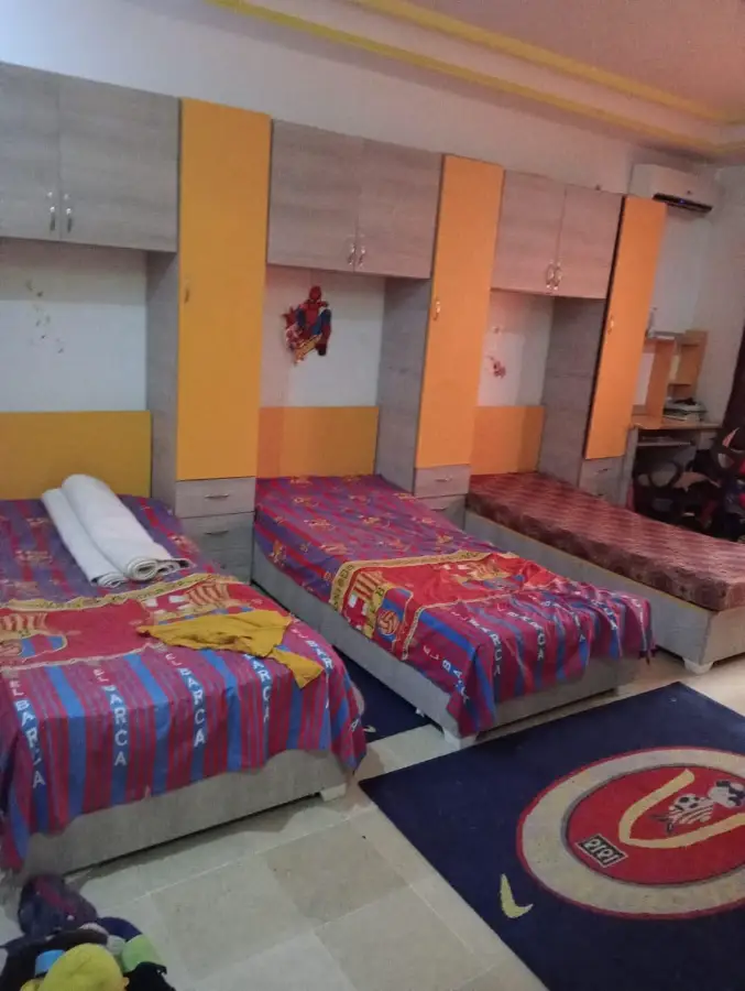 📍RIADH AL ANDALOUS : ETAGE D’UNE VILLA S+3  À LOUER - Photo 3