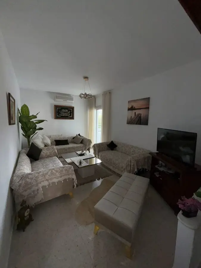 📍ENNASR 1 : APPARTEMENT S+3 AU REZ DE CHAUSSÉE A VENDRE  - Photo 2