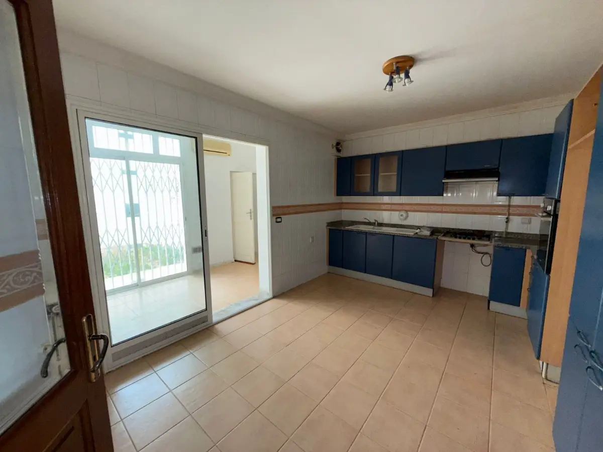 📍 ENNASR 1 : APPARTEMENT S+3 AVEC JARDIN A VENDRE - Photo 6