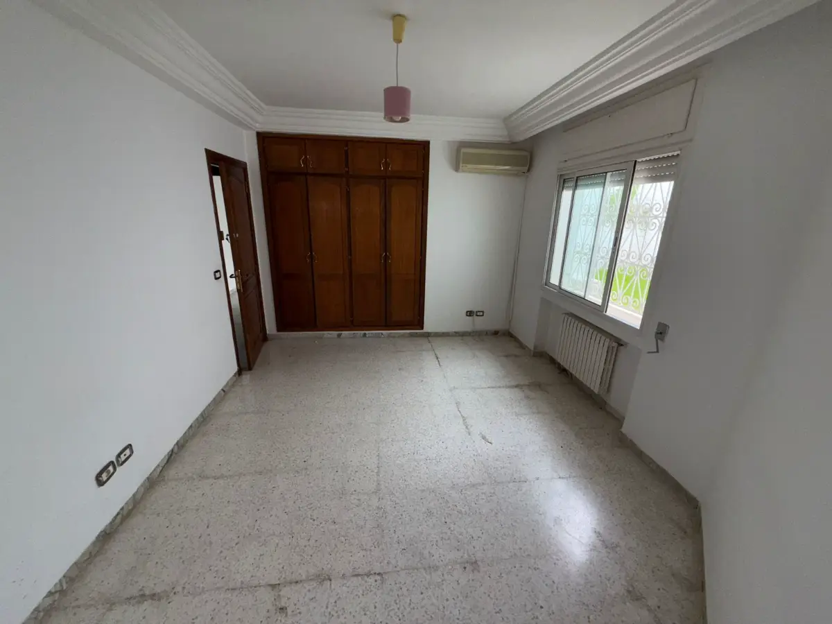 📍 ENNASR 1 : APPARTEMENT S+3 AVEC JARDIN A VENDRE - Photo 11