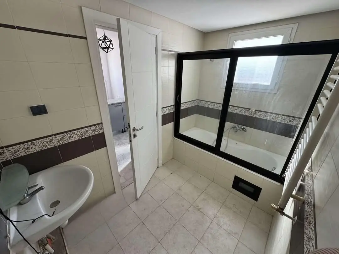 📍ENNASR 1  : APPARTEMENT S+1 A LOUER - Photo 6