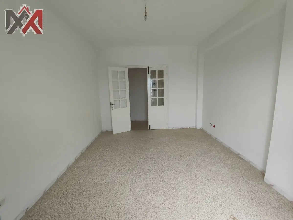 A vendre Appartement à El Mourouj 5 - à 2 minutes de station terminus métro. - Photo 2