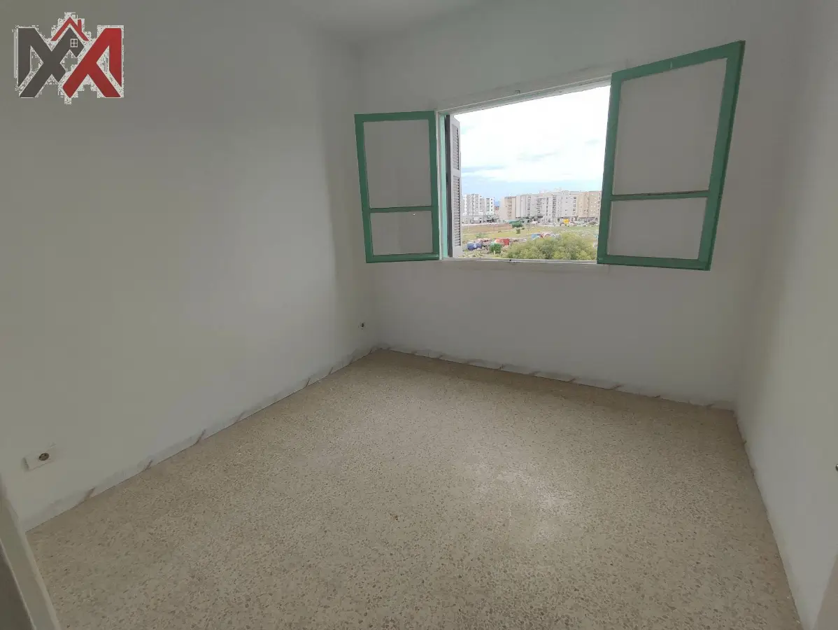 A vendre Appartement à El Mourouj 5 - à 2 minutes de station terminus métro. - Photo 6