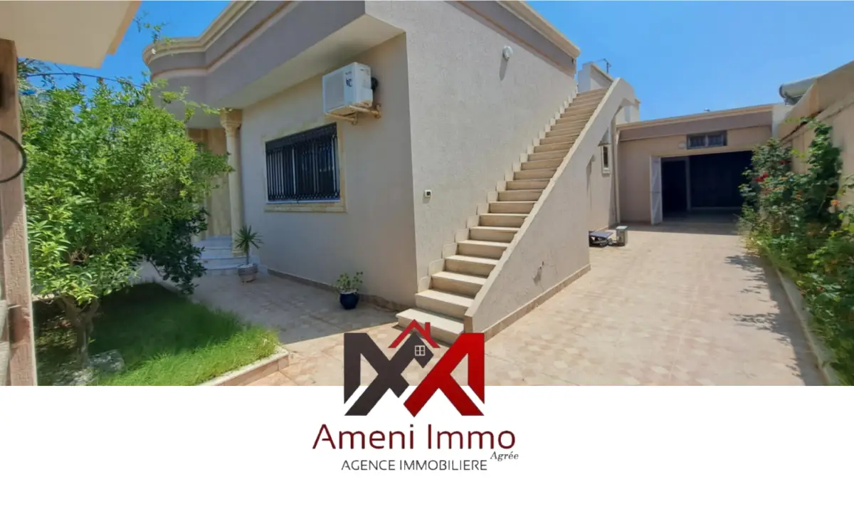 A vendre luxueuse villa S+4 à Borj Cedria - cité Erriah. - Photo 2