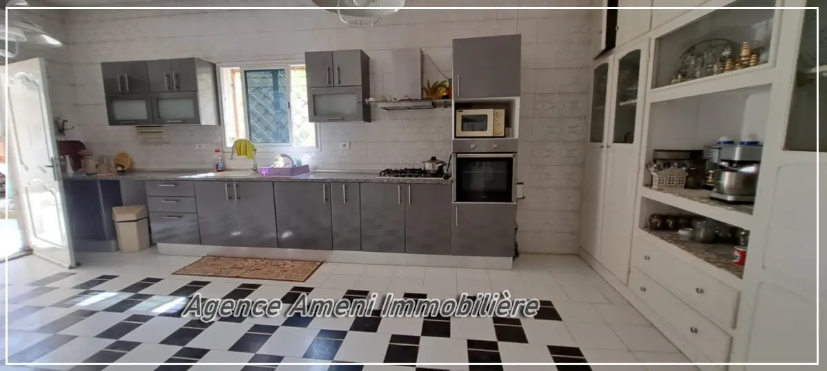 A vendre Villa S+3 avec jardin autour à Mornag - Photo 10