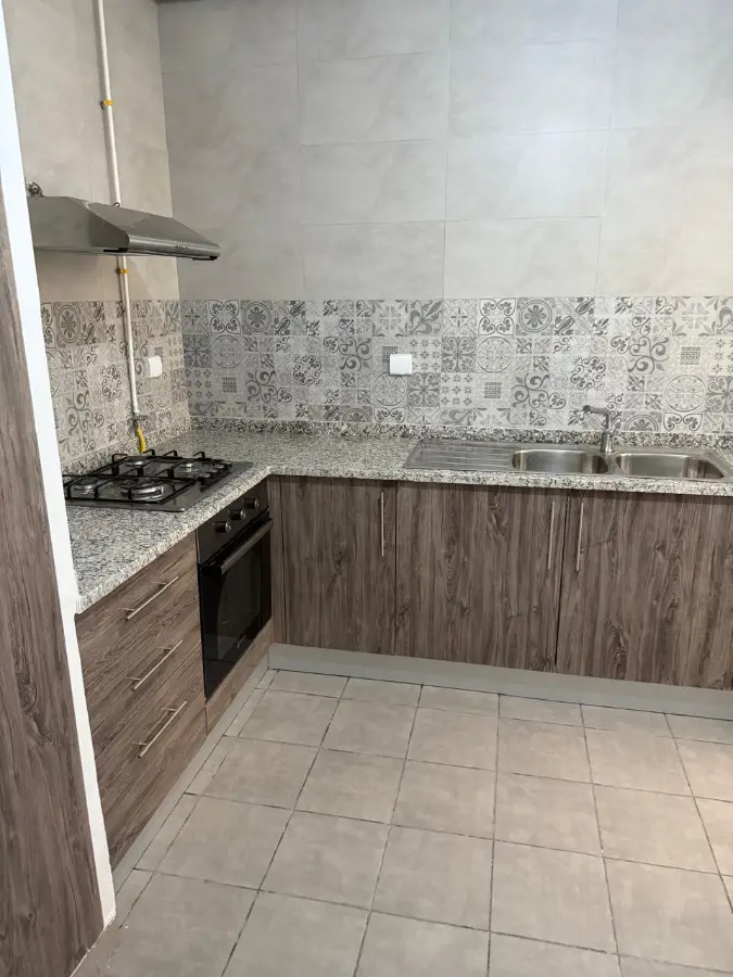 À Louer – Appartement S+2 haut standing au Jardin de Carthage - Photo 6