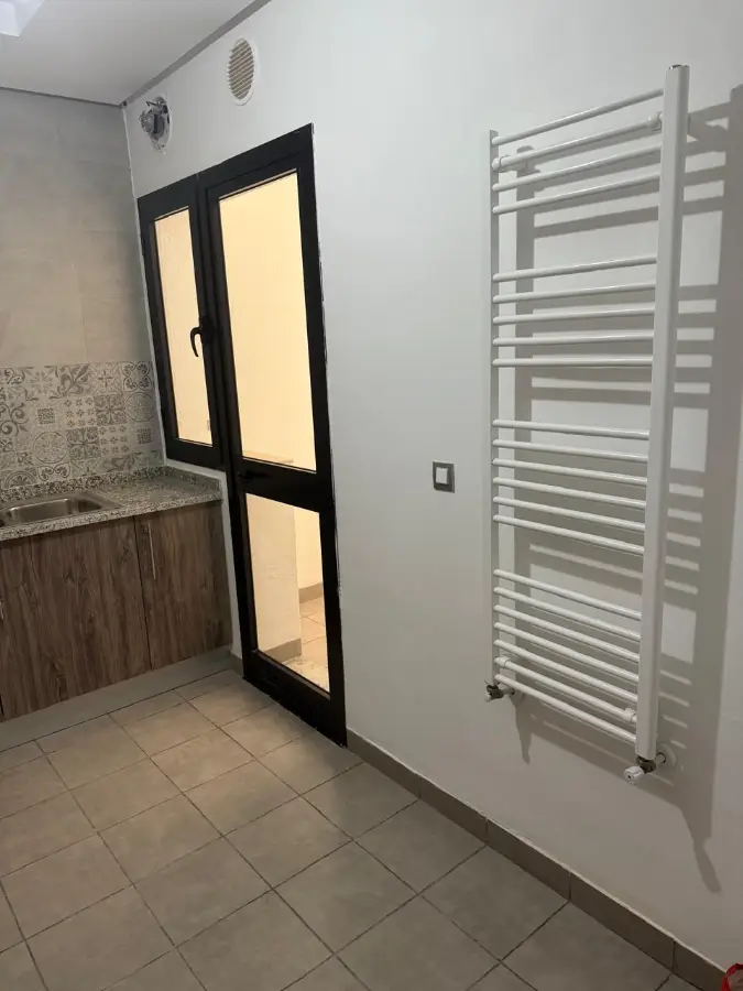 À Louer – Appartement S+2 haut standing au Jardin de Carthage - Photo 7