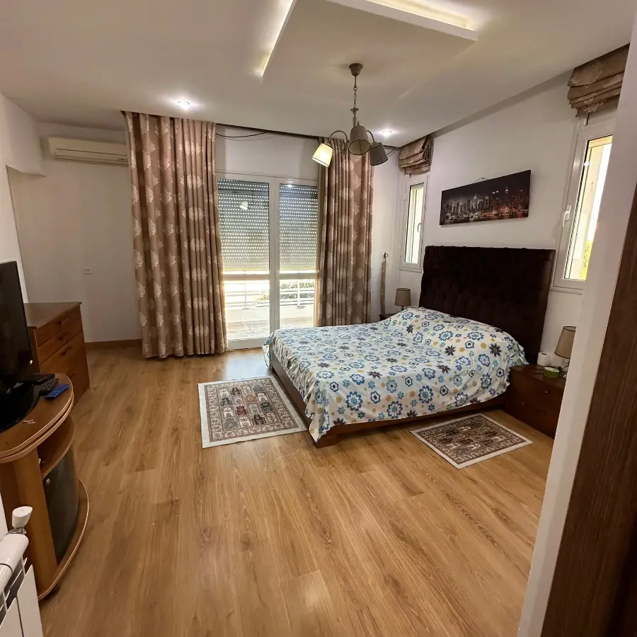  À VENDRE – Superbe villa duplex haut standing S+4 ✨ - Photo 6