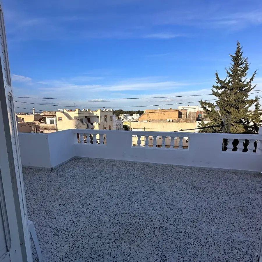  A vendre - Maison sur 3 niveaux - Photo 3