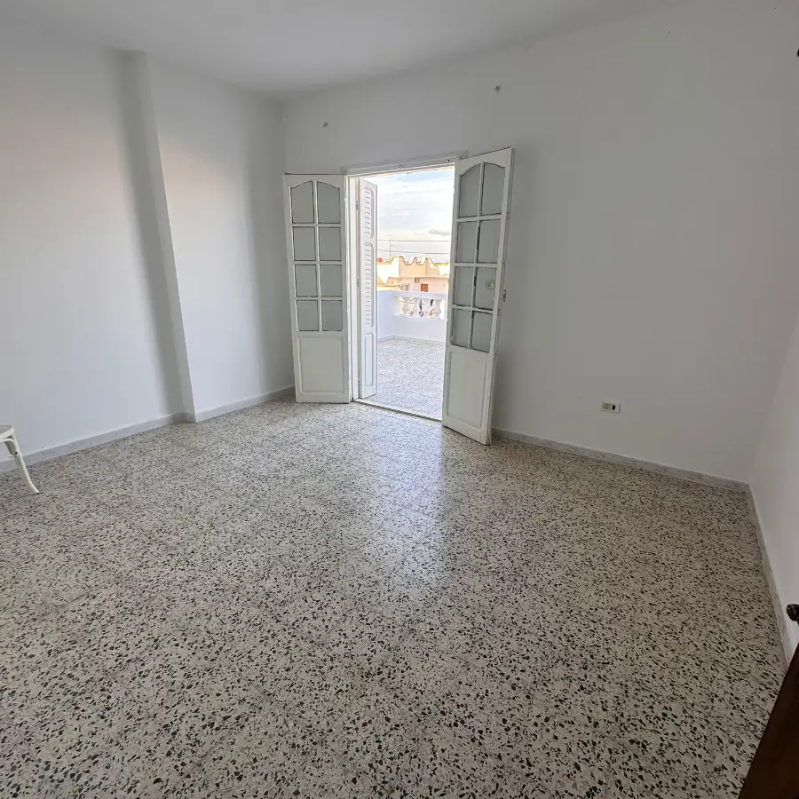  A vendre - Maison sur 3 niveaux - Photo 5