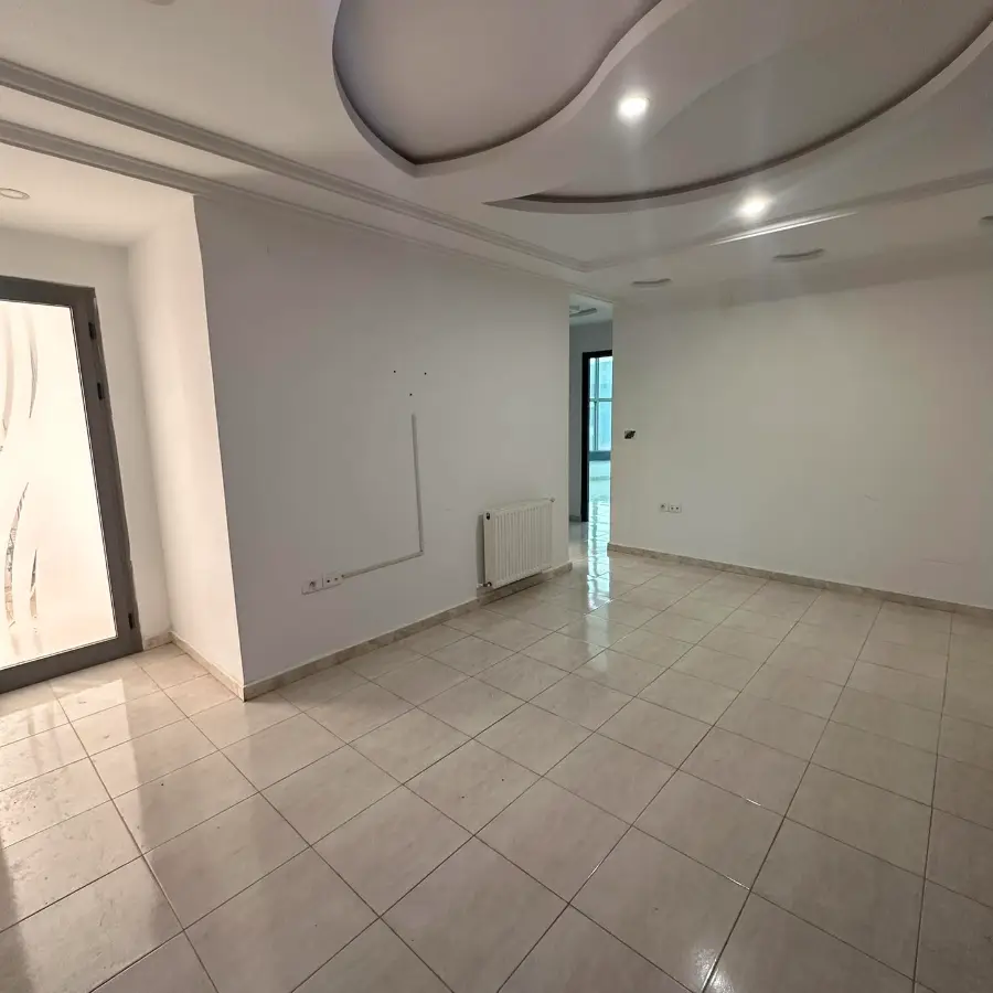 ✅ A louer – Bureau H+2 - Photo 1