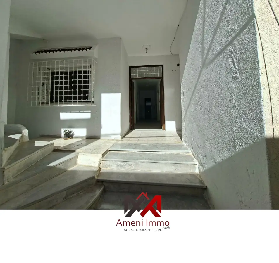 A Louer Etage de villa à El Mourouj 4 - tt près Municipalité. - Photo 1