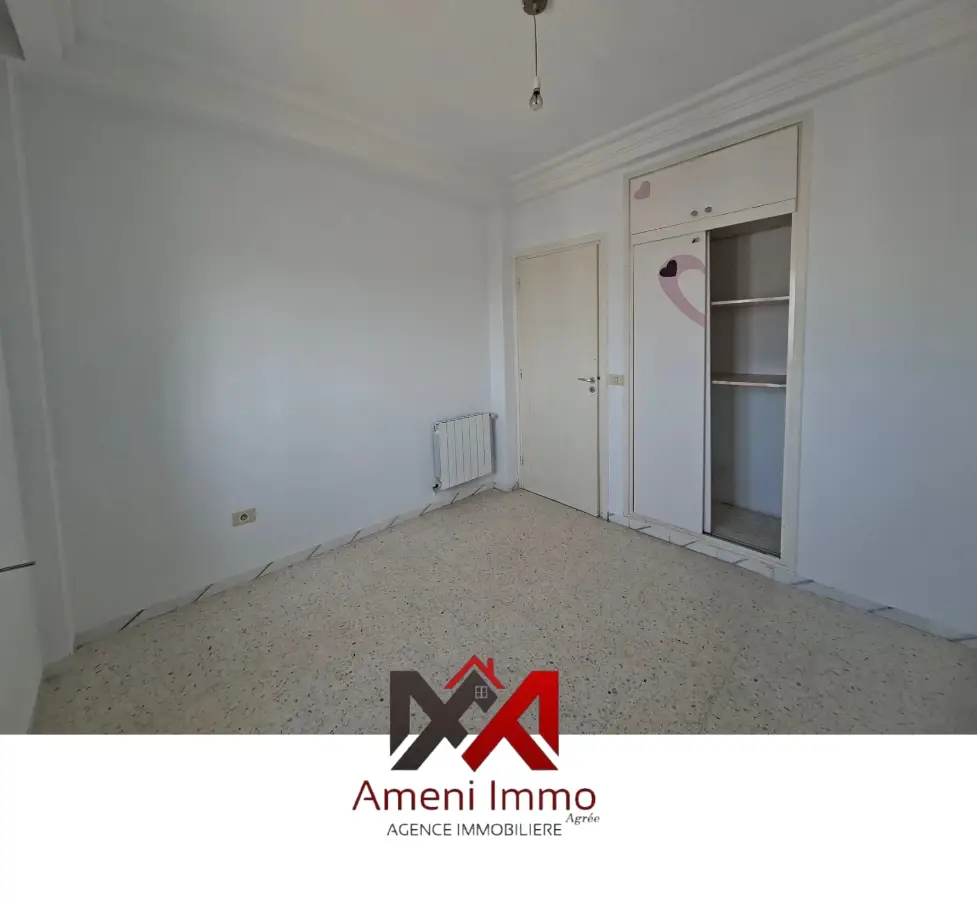 A Louer appartement S+2 de standing à El Mourouj 6. - Photo 3