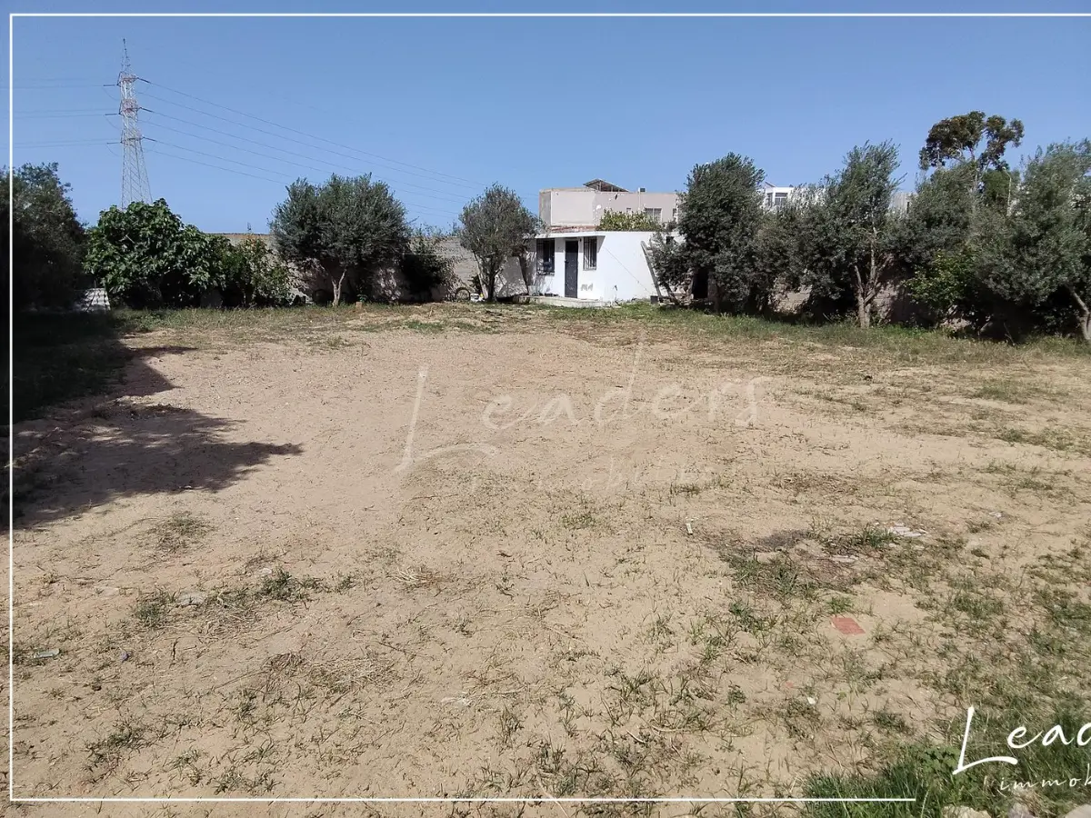 À VENDRE – Terrain à Chotrana 3 (La Soukra) - Photo 3