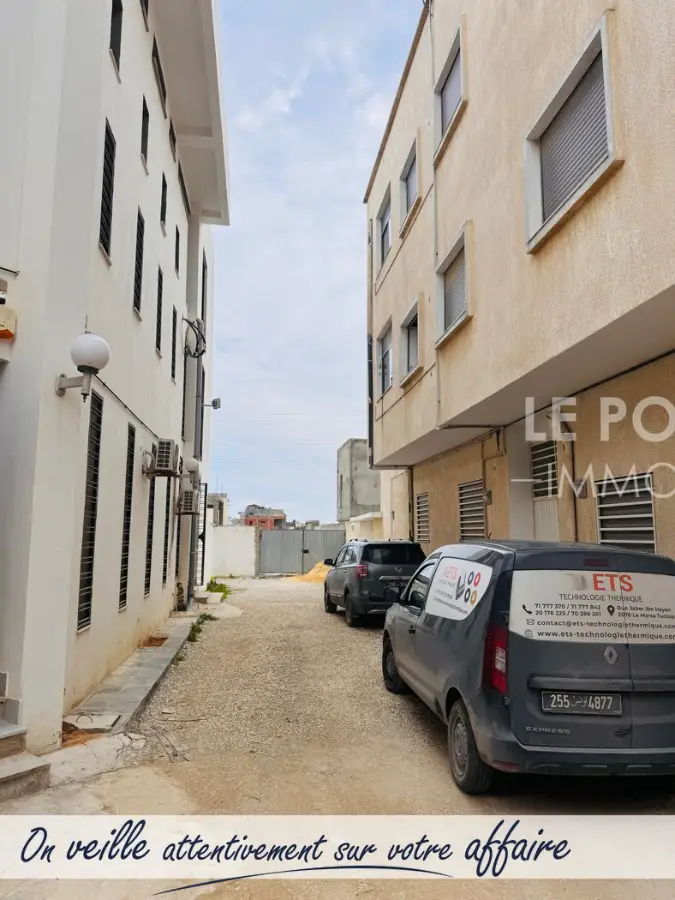 Terrain constuctible a la marsa à prximité carrefour la marsa . - Photo 2