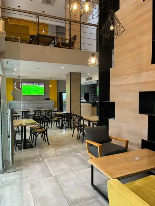 💼À VENDRE | Fonds de commerce Café/Restaurant – Berges du Lac 1, Tunis📍 à Tunis