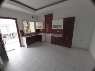 📍JARDINS D’EL MENZAH 2 : ETAGE D’UNE VILLA S+3  À LOUER à Ariana