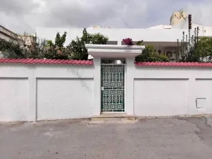 Villa S+3 avec studio à Nouvelle Médina – 352m² – 90 035 320