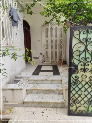 ✅ Maison à vendre La Marsa – RDC 144 m², 3 chambres, 220 000 DT seulement ! à Tunis