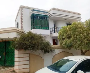 vendre une très bonne villa  à Tunis