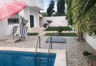 villa avec piscine a hammamet à Nabeul