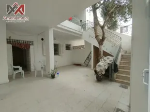 A Vendre villa de 02 étages à Ezzahrouni - bougatfa. à Tunis