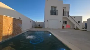 Vente villa avec étage à Houmt souk Djerba ZU  V 752 à Medenine