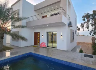 Villa neuve avec piscine à vendre à Houmt souk Djerba  V 740  à Medenine
