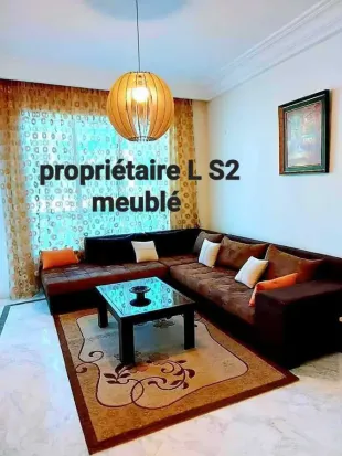Excellent Apt S2 meublé Ennasr2 pr étranger  à Ariana